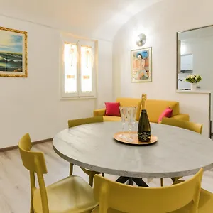 https://magnolia-machin-57-alghero.in-sardinia.net